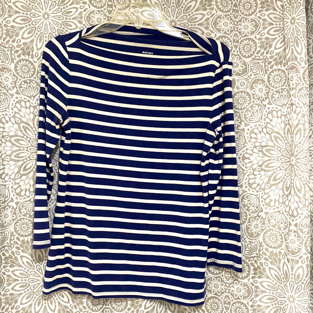 quarter sleeve top